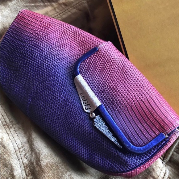 FENDI BORDERLINE OMBRÉ CLUTCH-LIKE NEW w/box. - Picture 3 of 8